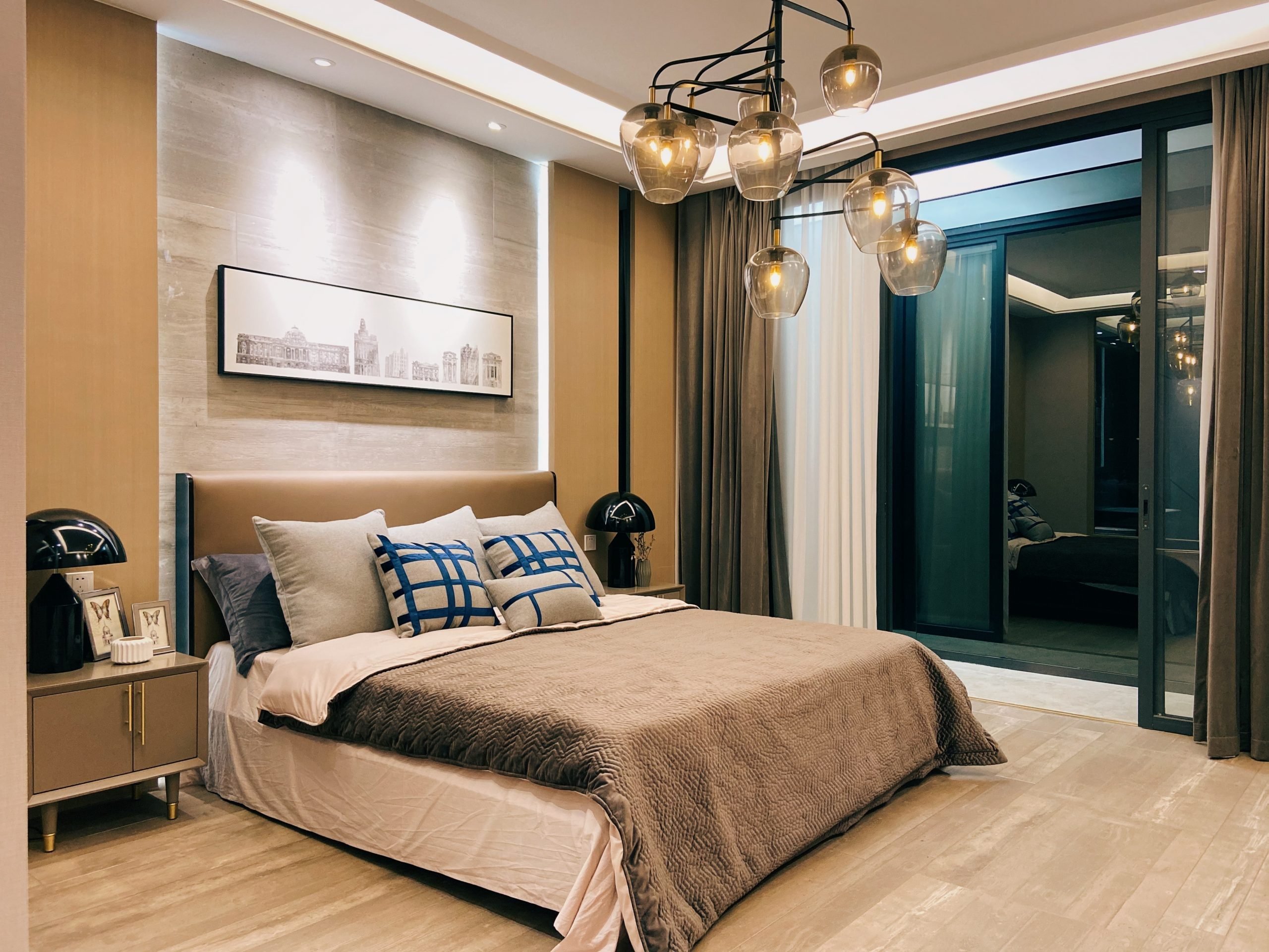Desain Plafon Kamar Tidur dengan Pencahayaan Alami