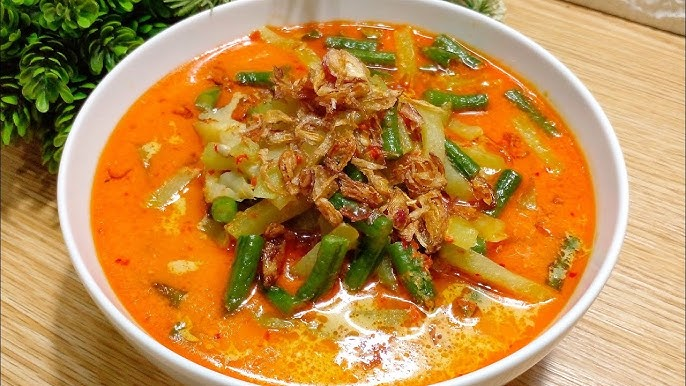 Resep Ketupat Sayur Betawi dengan Santan Kental