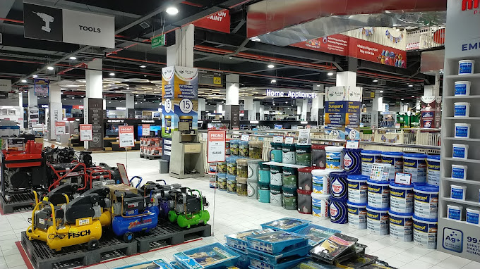 Mitra10 Cibubur Lingkungan Belanja yang Nyaman