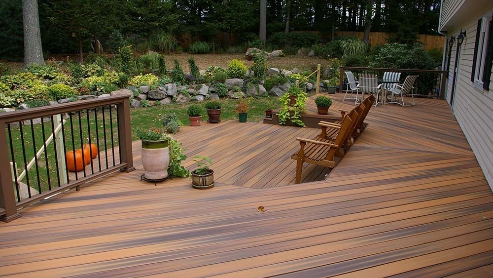 1. Decking Lantai Kayu Outdoor Alami
