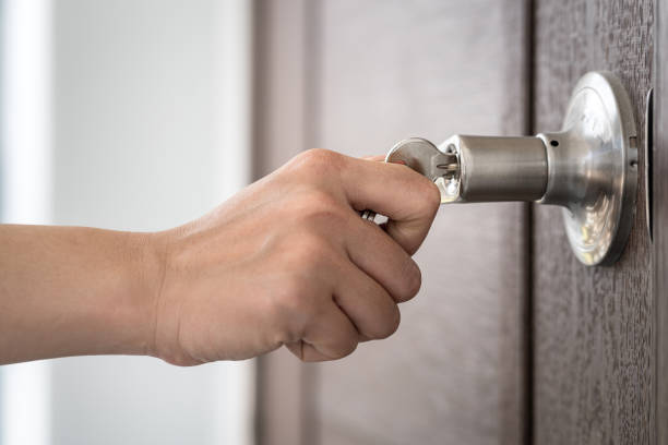 Cara Mengatasi Kunci Pintu Tidak Bisa Diputar dan Dicabut