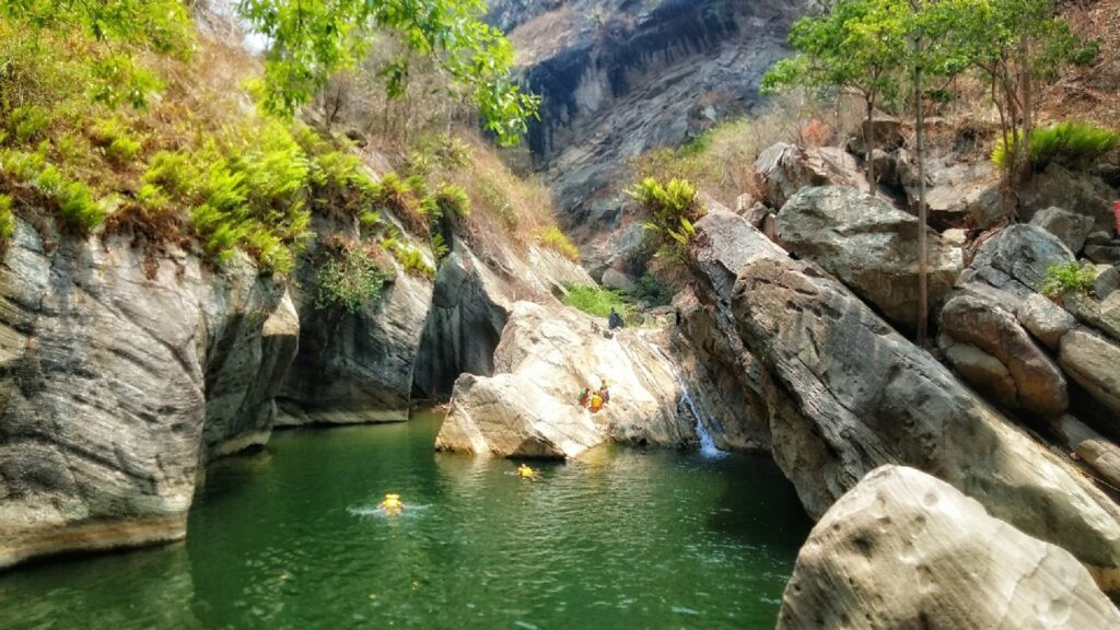 Danau Sanghyang Heuleut