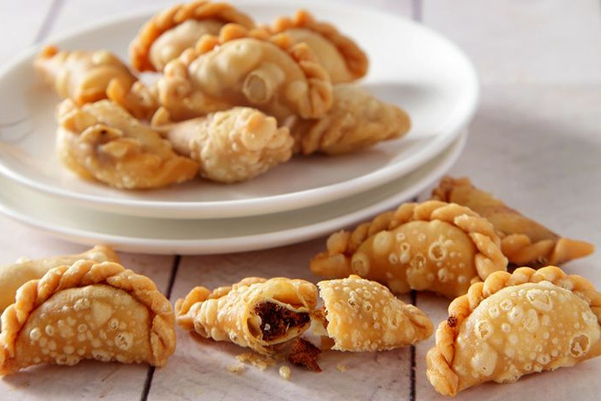 Resep Pastel Kering Isi Abon – Renyah & Gurih!