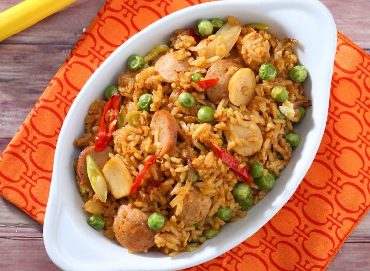Resep buat buka puasa dan sahur : nasi goreng sosis