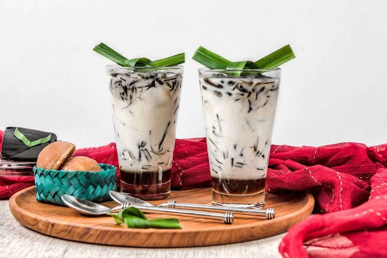 Es Cincau Selasih | Daftar Menu Buka Puasa untuk 1 Bulan