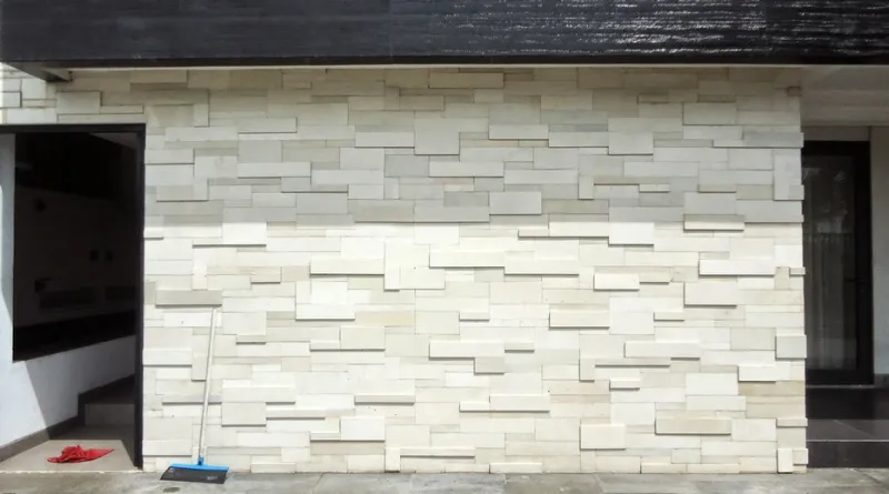 model batu alam dinding luar rumah