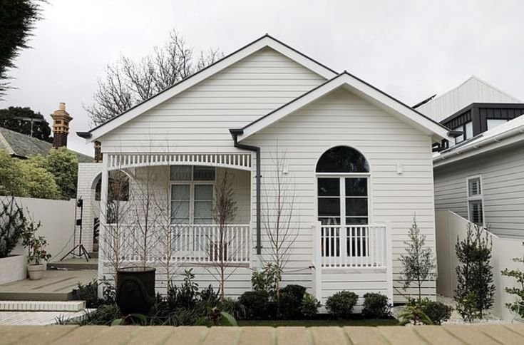 Rumah mewah 1 lantai gaya Eropa simple