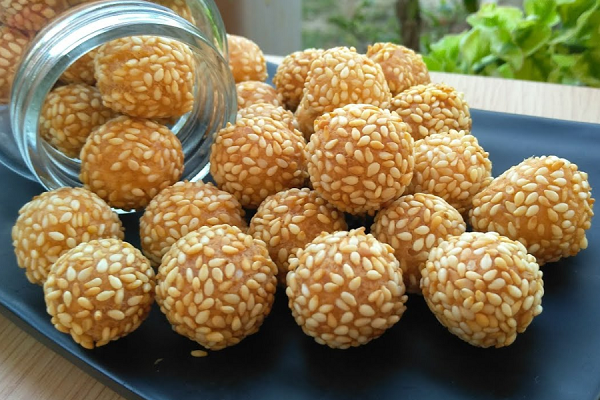 Kue lebaran keciput