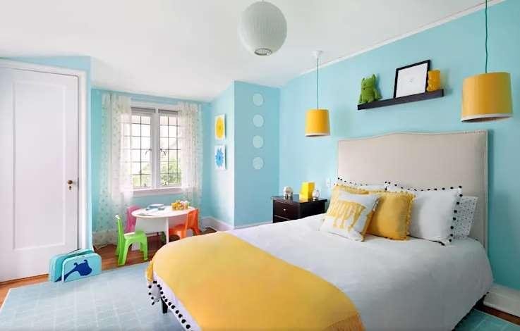 Perpaduan Biru Muda dan Kuning pada Interior Rumah