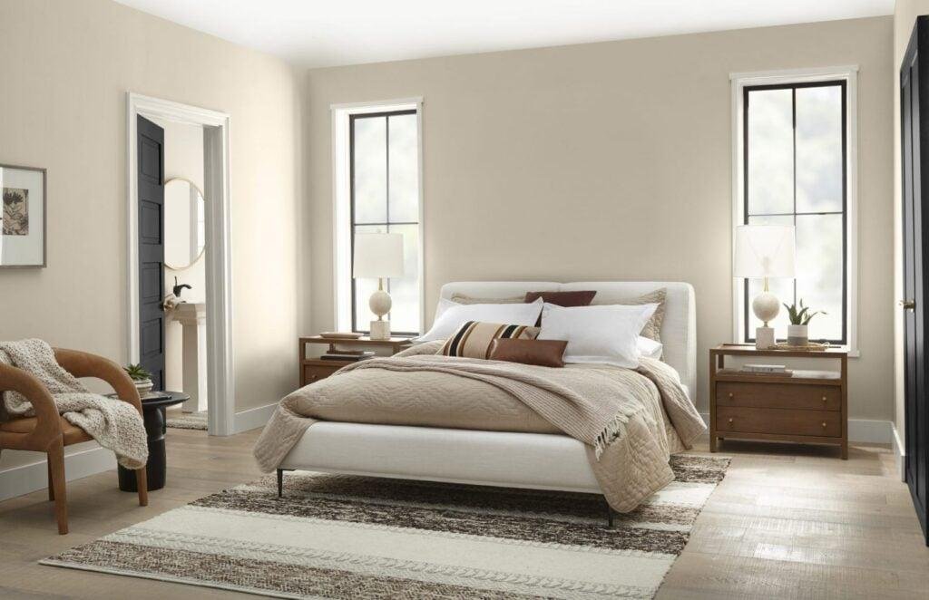 Cat Warna Cream Muda : Beige