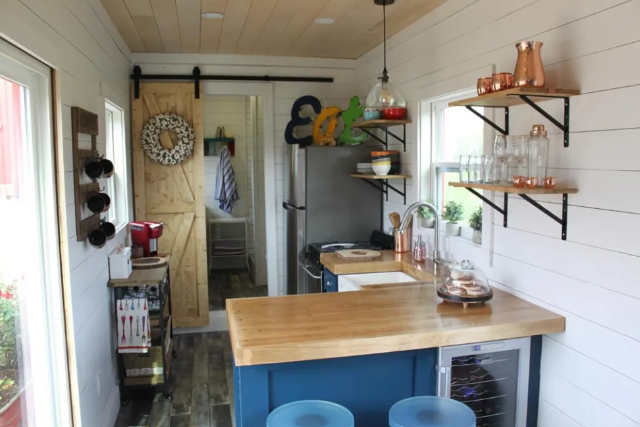 desain rumah kayu mungil