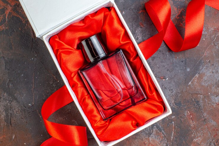 Kado valentine untuk cowok berupa parfum