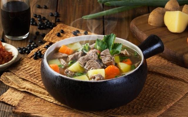 Resep Sop Daging Sapi Enak dan Gurih, Mudah Dibuat di Rumah