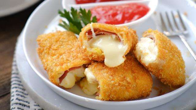 Camilan untuk buka puasa : risoles mayo