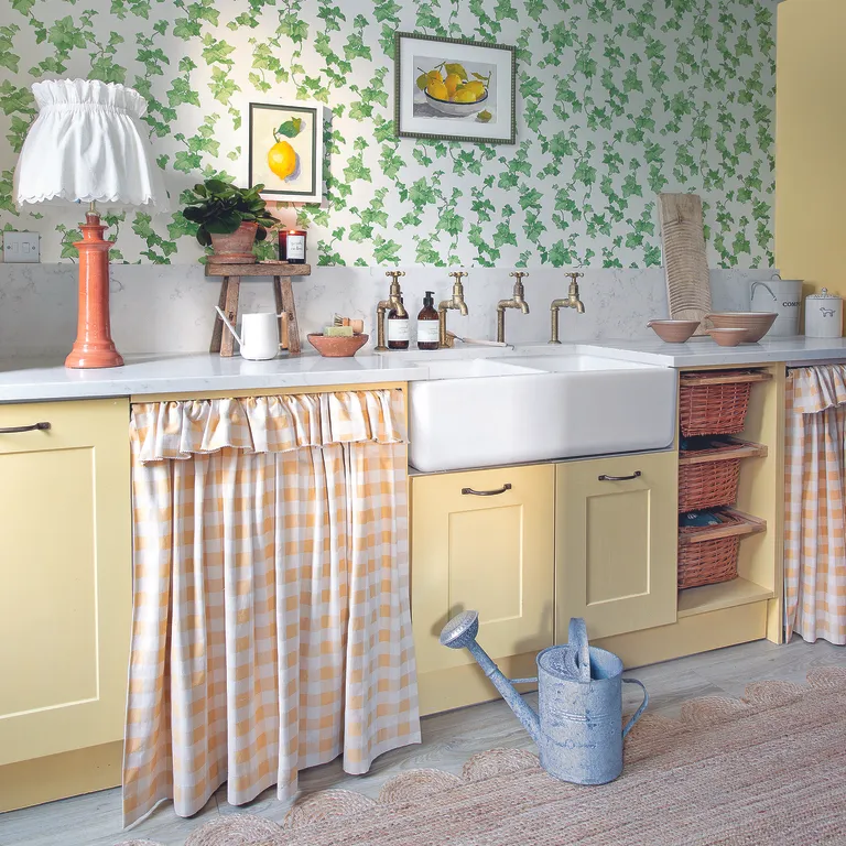 desain dapur minimalis 3x2 dengan tirai