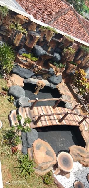 8. Nuansa Alami Dengan Perpaduan Platform Kayu