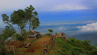 26. Gardu Pandang Lereng Kelir