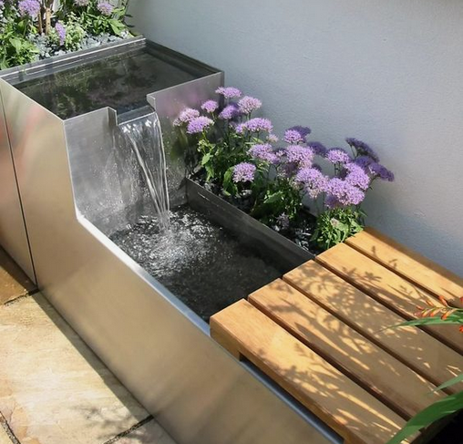 11. Kolam Ikan Minimalis Dua Gaya