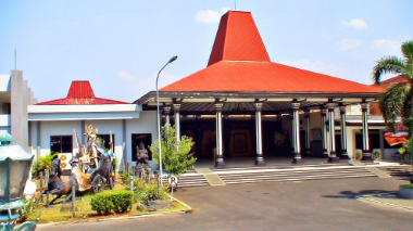 7. Museum Ranggawarsita