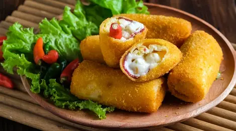 Aneka takjil kekinian : risol mayo