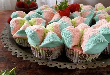 Camilan untuk buka puasa : bolu kukus