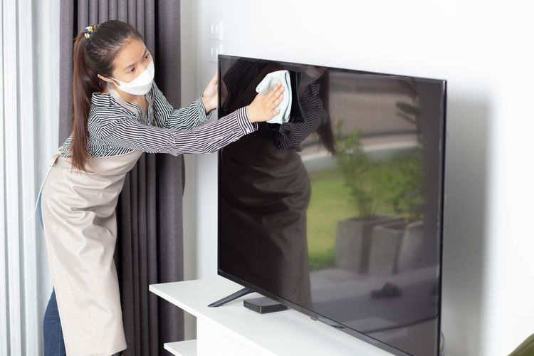 Cara Membersihkan Layar TV LED dengan Mudah dan Tepat