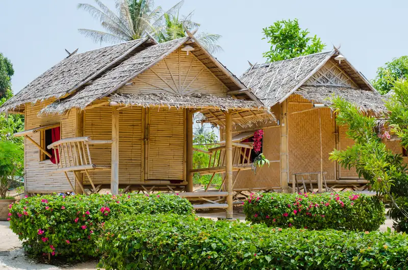 Desain rumah bambu sederhana