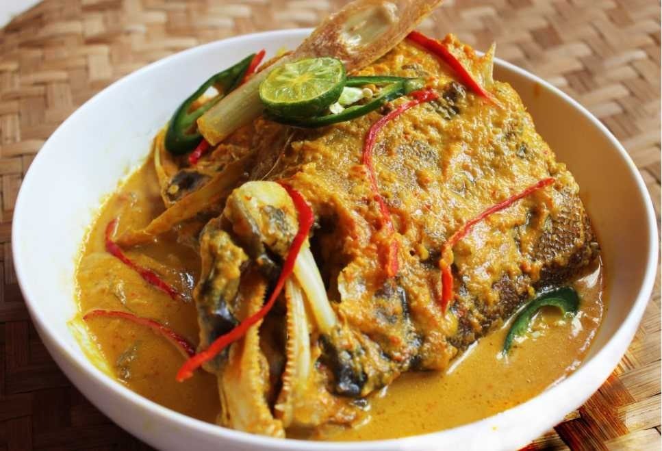 menu natal ikan woku