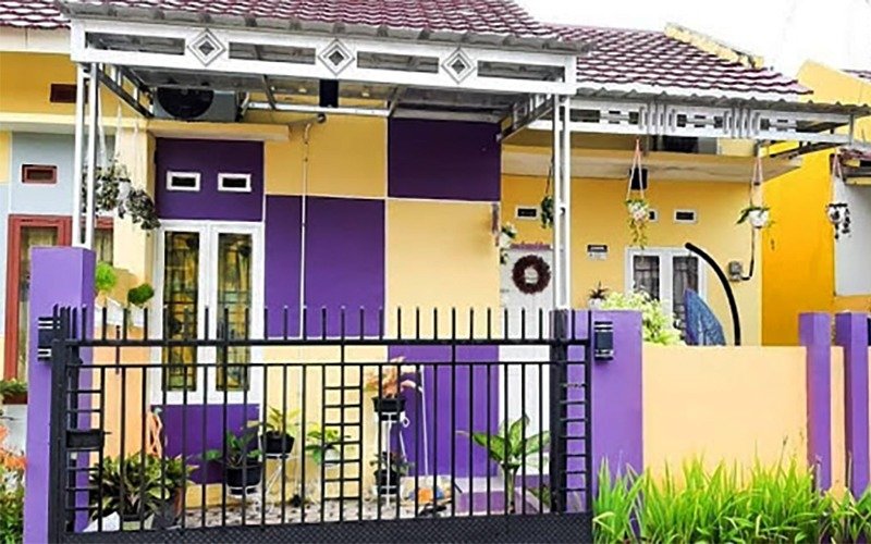 rumah kombinasi cat warna ungu dan kuning