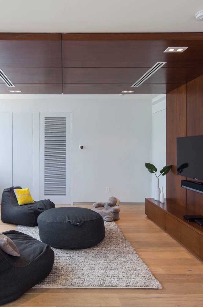 cat ruang tv minimalis