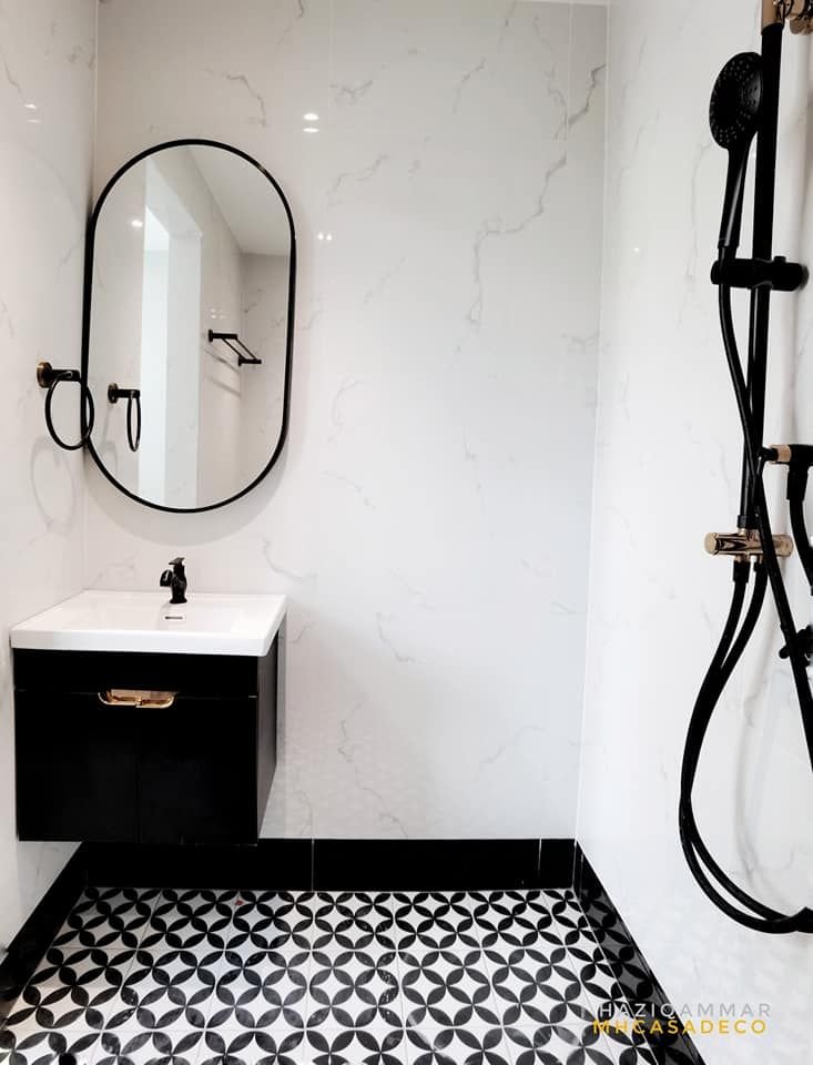 Kamar Mandi Putih Industrial