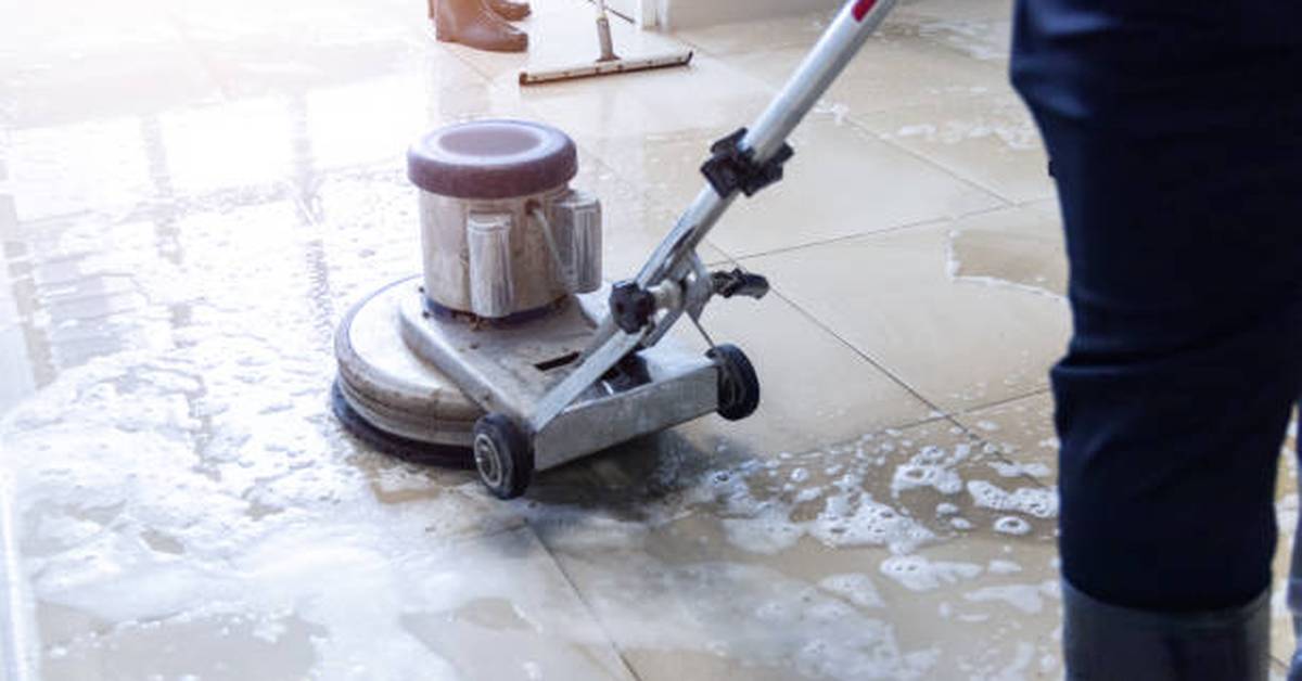 5 Cara Membersihkan Lantai Keramik, Jadi Kinclong!
